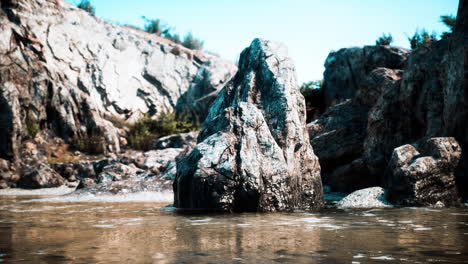 Landscape-of-Ocean-and-rocky-cliff