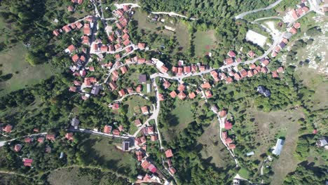 vista aérea de la aldea rural