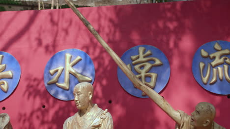 Golden-buddha-statue-with-a-very-long-arm