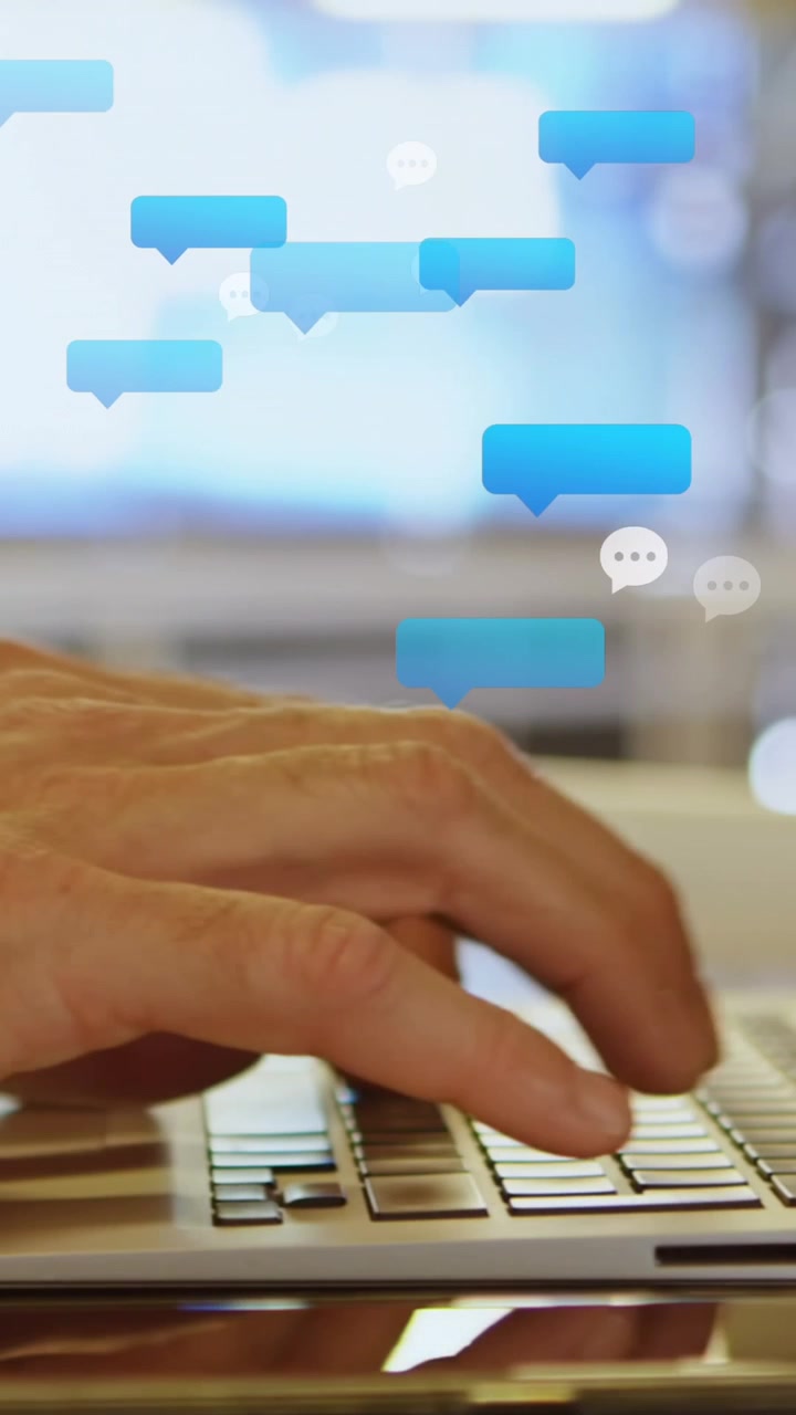 Animazioni di icone di social media che cadono su persona che usa il portatile