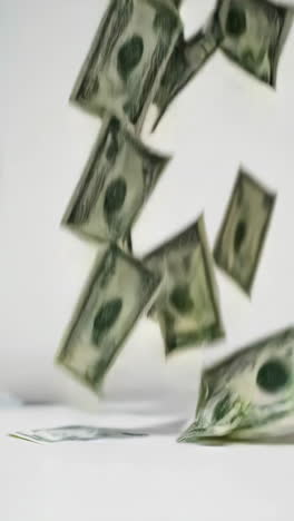 dinero que cae