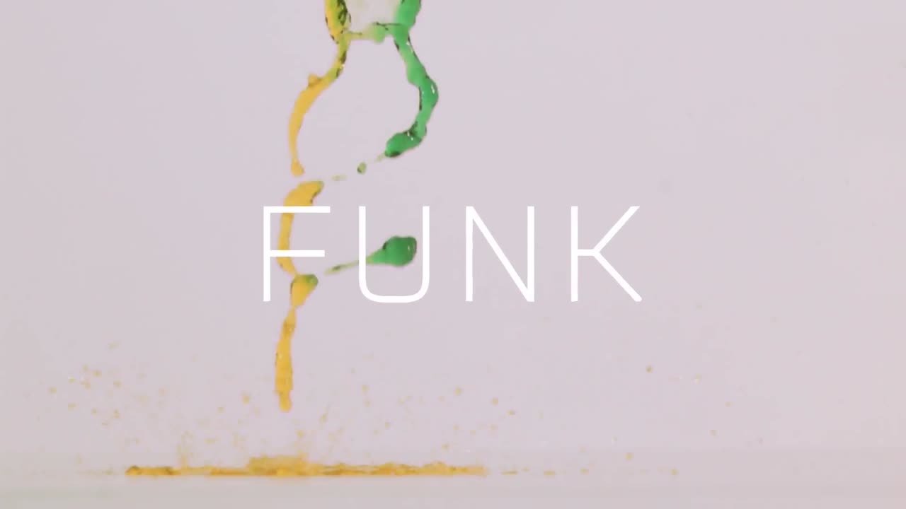 ⁇  바탕에 액체 위에 있는  ⁇ 크 텍스트의 애니메이션