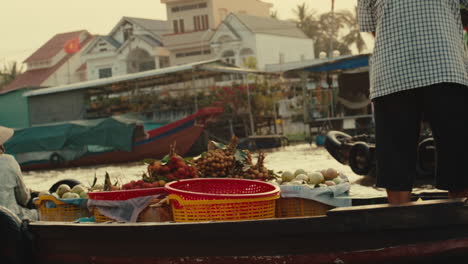 floating market in vietnam