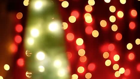 abstracto borrosas luces bokeh en fondo rojo. navidad y año nuevo vacaciones de luz