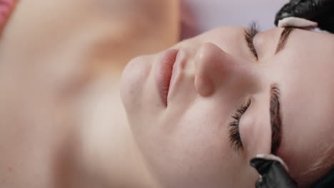 tratamiento facial en curso