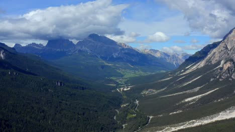 Dolomiten,-Cortina-D&#39;ampezzo,-Venetien,-Italien,-September-2021