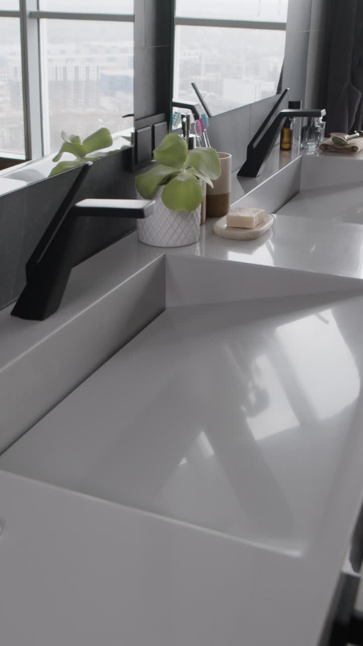 Modern Luxury Bathroom with City View