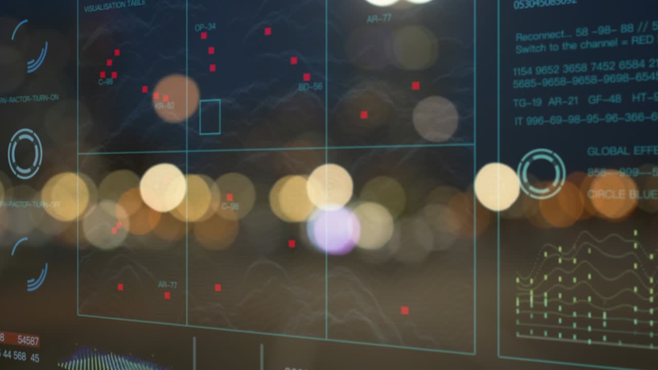 Flou de mouvement des lumières de la ville avec une couche de données holographique