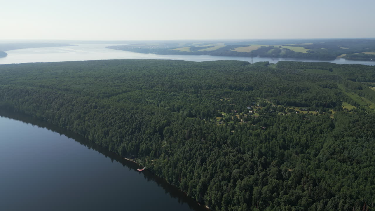 숲 과 강 풍경 의 공중 사진