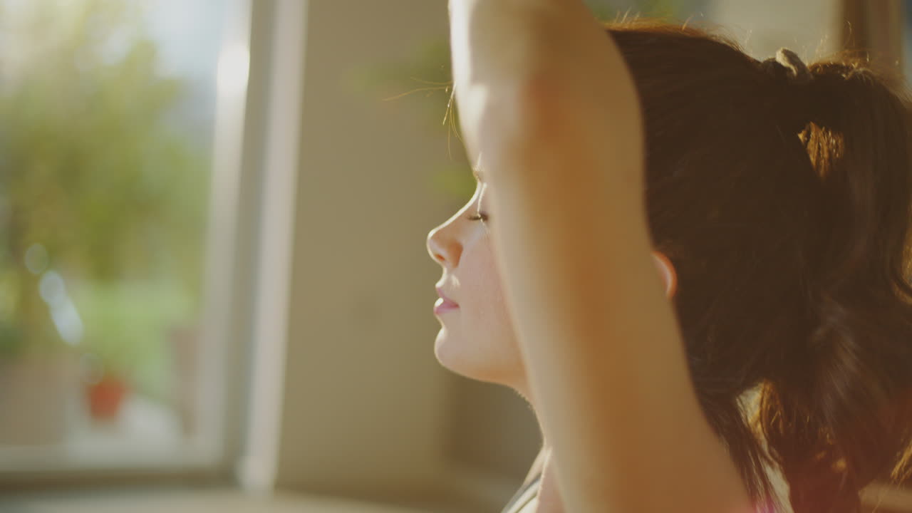 요가를 연습하는 임신한 여성