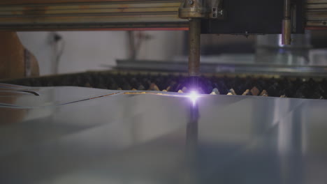 cutting plasma separating material shape