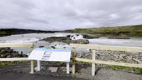 Islandia---Círculo-Dorado---Gemas-Ocultas:-Descubriendo-Las-Espectaculares-Cascadas-Del-Círculo-Dorado-De-Islandia