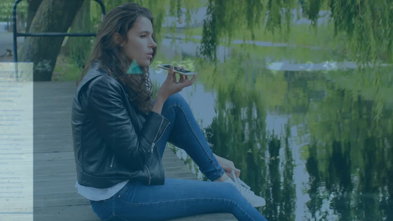 Animazione di elaborazione dati statistici su una donna caucasica che parla al telefono vicino a un lago.