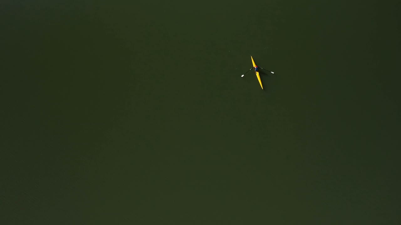 배를 젓는 승무원의 조감도