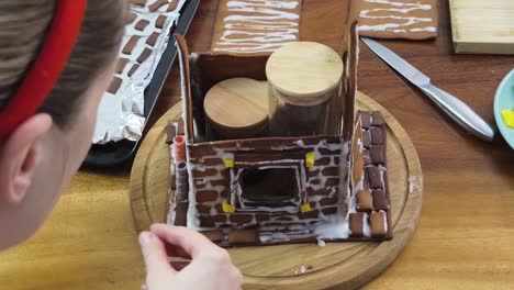 gingerbread house construction