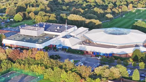 Aerial-Of-Barnsley-Metrodome-And-Waterpark-In-Barnsley,-South-Yorkshire,-England