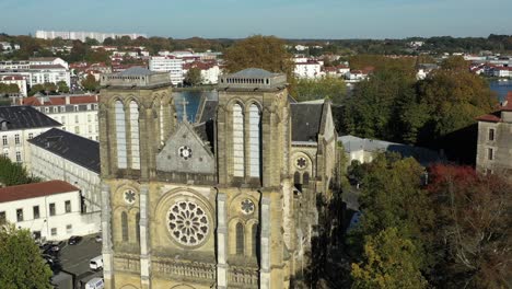 Iglesia-De-Saint-andré-De-Bayonne,-Región-De-Nueva-Aquitania-En-Francia