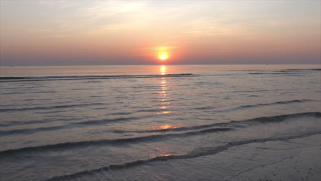 beautiful-sunrise-or-sunset-with-twilight-sky-and-sea-beach