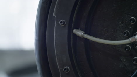 proceso detallado de fabricación de cintas de neumáticos en la fabricación industrial de robots
