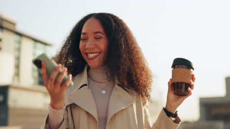 Business-woman,-phone-and-typing-with-coffee