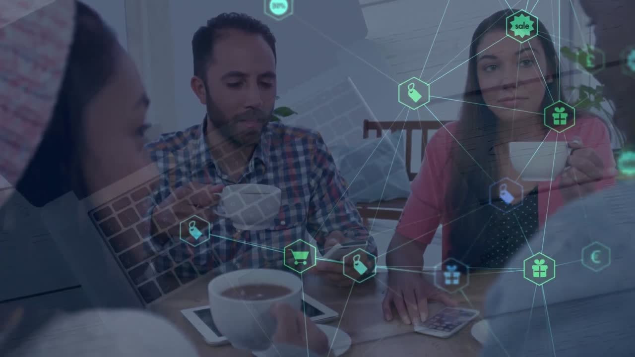 animación de iconos de los medios sobre diversas personas de negocios hablando