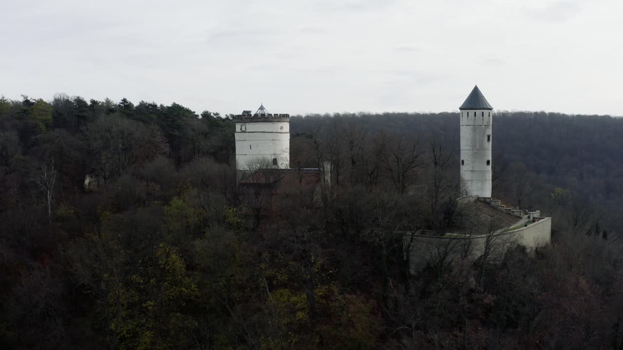el castillo de cuento de hadas burg plesse en bovenden cerca de göttingen goettingen al amanecer, baja sajonia, alemania