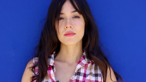 Close-up-of-pretty-brunette-with-long-hair