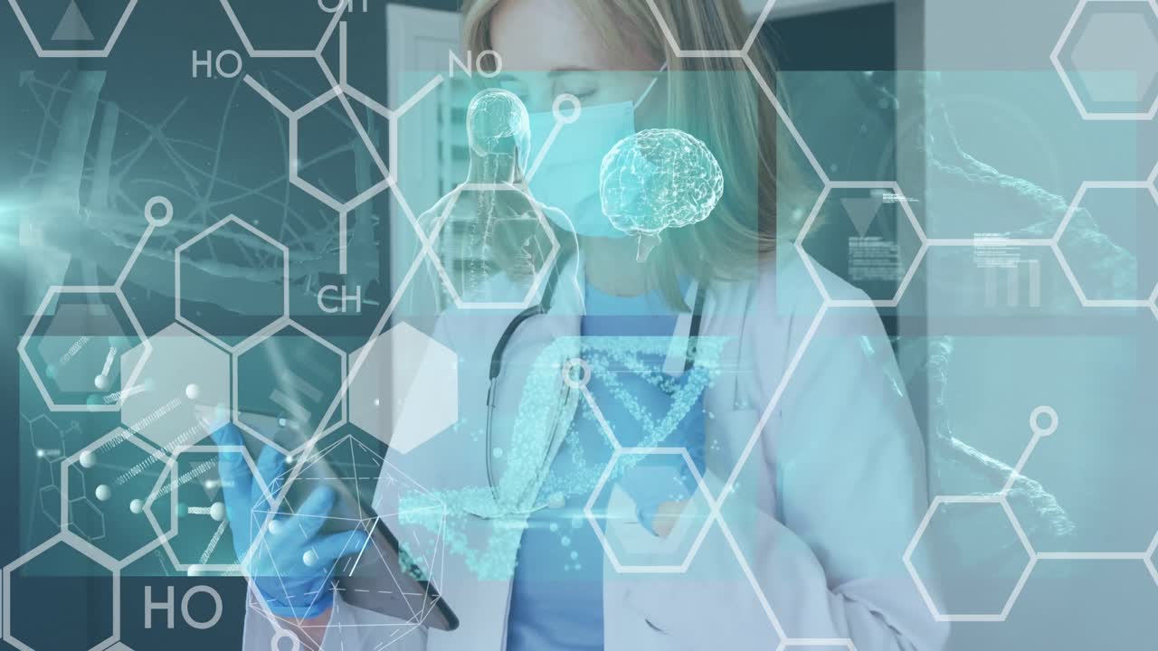 Animação de DNA e estruturas químicas sobre médica caucasiana com máscara facial usando tablet