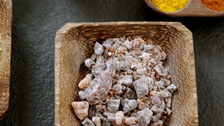 Various type of spices in bowl 4k