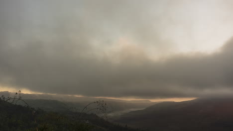 Timelapse-cloud-on-mountain-sunrise-Bali-Batur-Mount