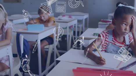 animación de iconos escolares sobre una estudiante biracial pensativa que trabaja en un escritorio en una clase diversa