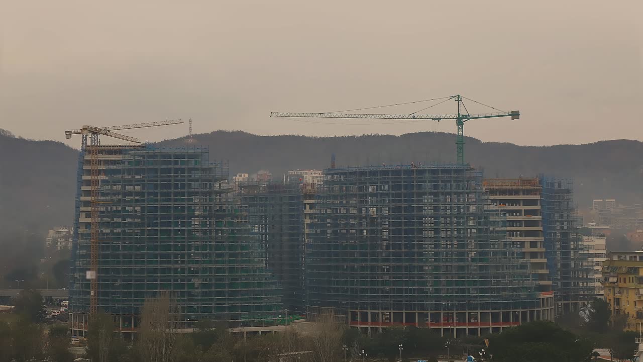 construcción de la grúa de lapso de tiempo construcción de la ciudad