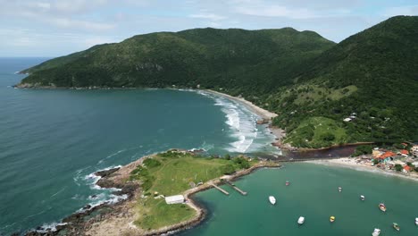 Vista-Aérea-De-Ponta-Dos-Campanhas-Isla-Santa-Catarina-Brasil-Florianópolis