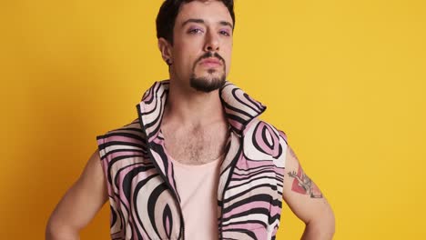 photographic studio with a homosexual man posing