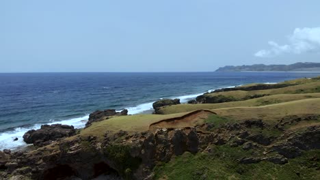 Eine-Drohnenaufnahme-Des-Meeres-In-Batanes