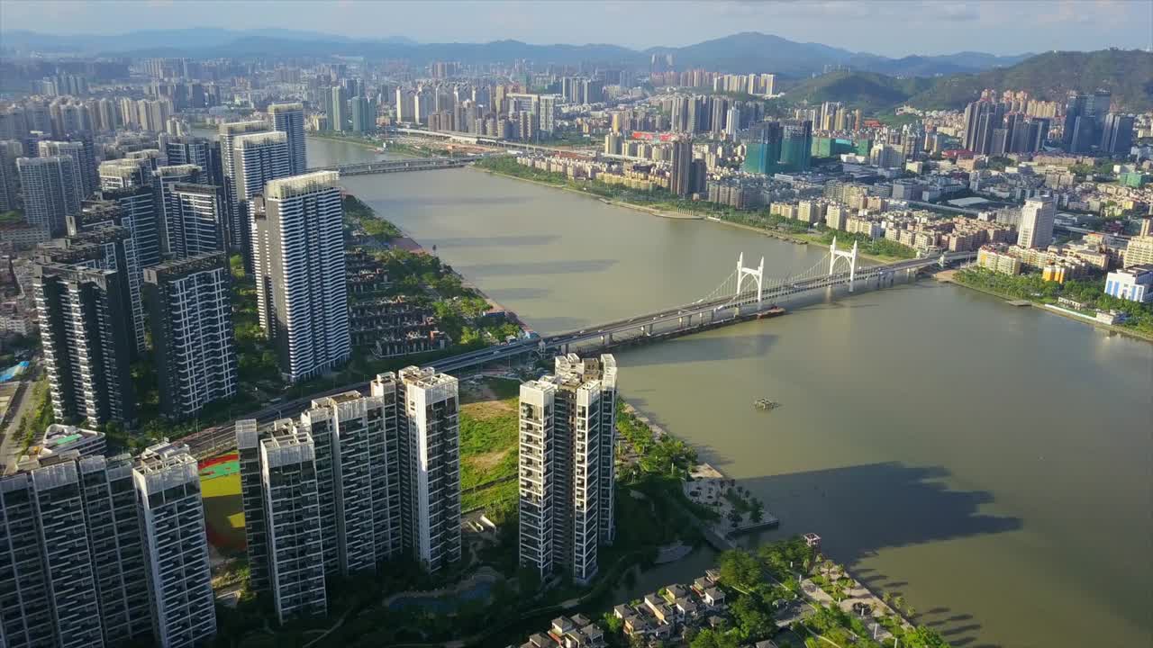 giorno soleggiato zhuhai paesaggio cittadino baia del fiume panorama aereo 4k cina