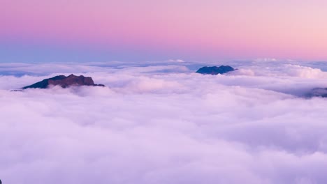 Sea-of-clouds-at-sunset-in-La-Palma-Island,-Canary-Islands