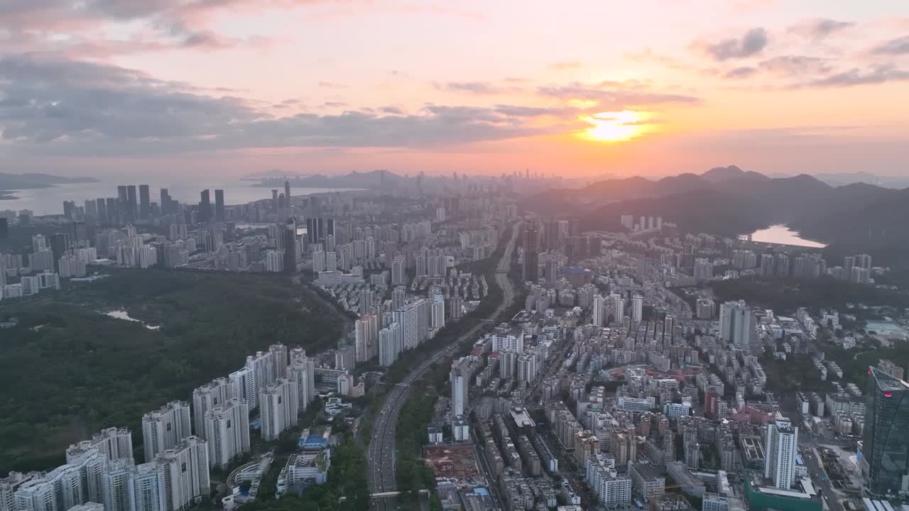 vista aérea del horizonte en la ciudad de shenzen cbd al crepúsculo en china
