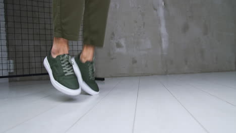 Man's Olive Green Sneakers