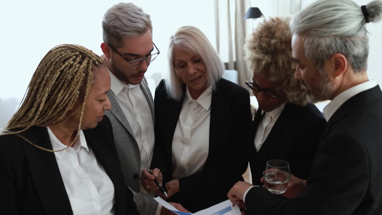 Multiracial business people working inside bank office - Meeting and startup concept
