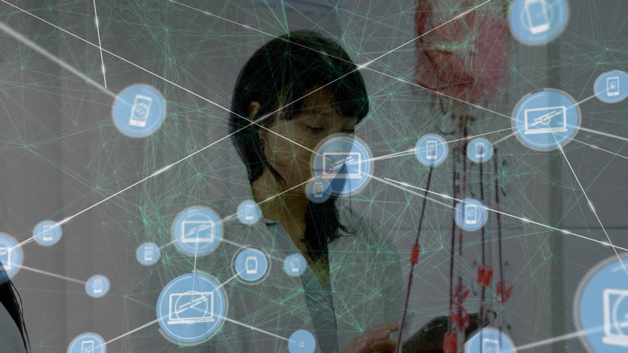 animación de la red de conexiones y procesamiento de datos sobre la mujer médico