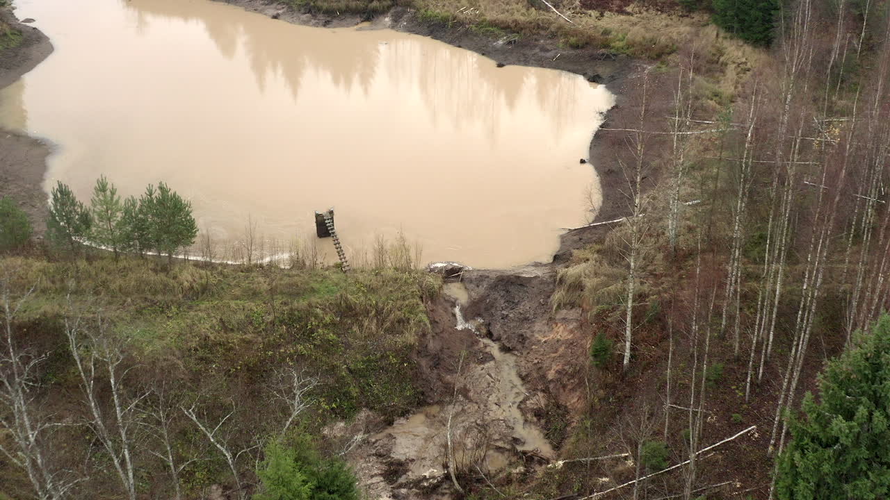 사람이 만든 dich damb이 실패하기 때문에
