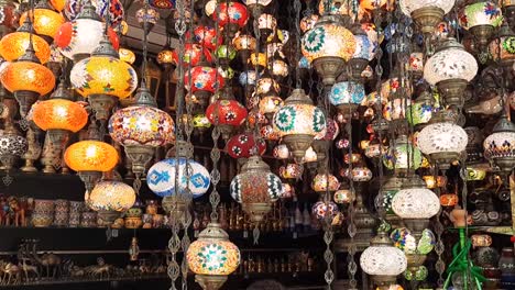 Colorful-traditional-Istanbul-hanging-light-lamps-shop-in-gold-and-spice-souk-in-Dubai,-Multicolored-interior-decors-with-modern-and-antique-designs