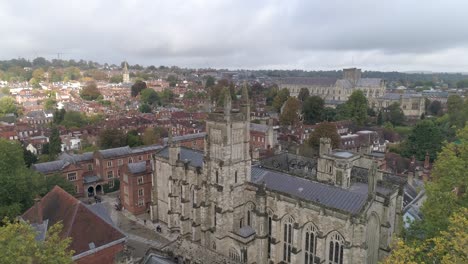 empuje aéreo lento sobre winchester college