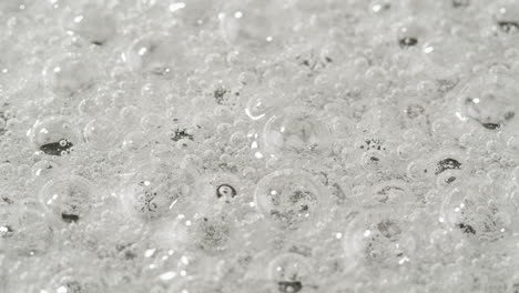 primer plano de burbujas en el agua