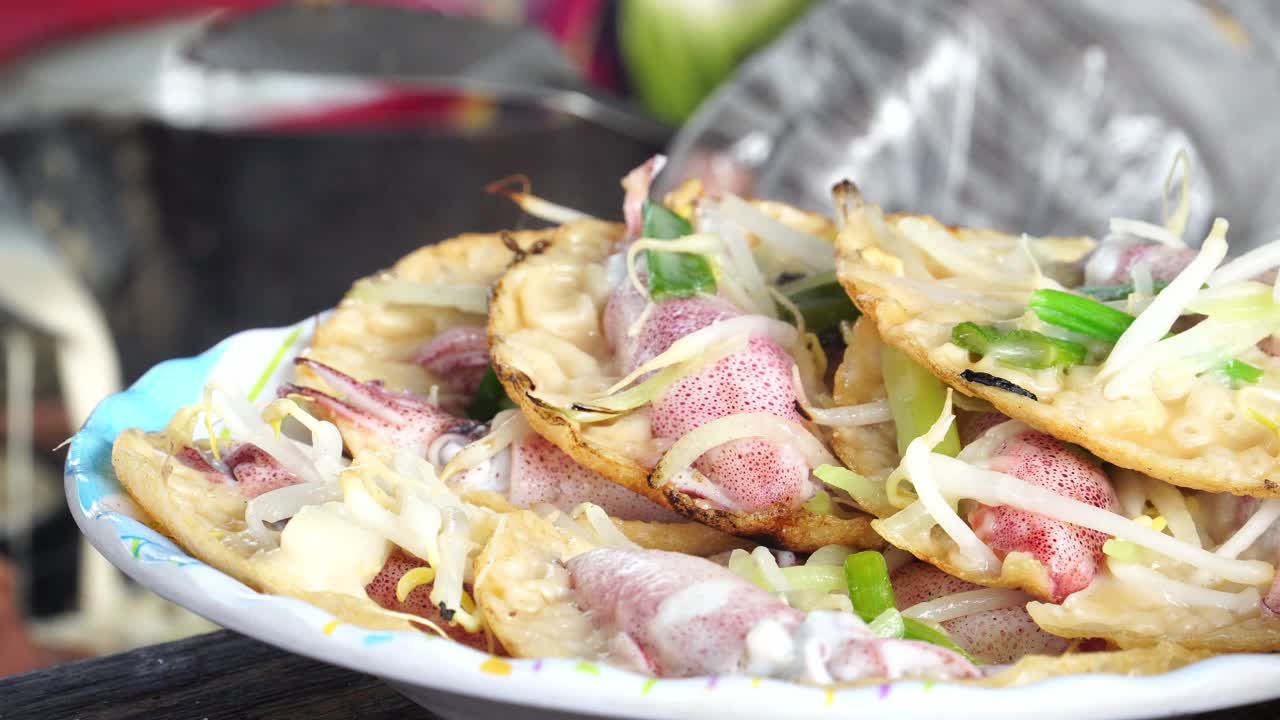 완제품 반쎄오 전통 베트남 오징어 지글지글 팬케이크 훈제 핫