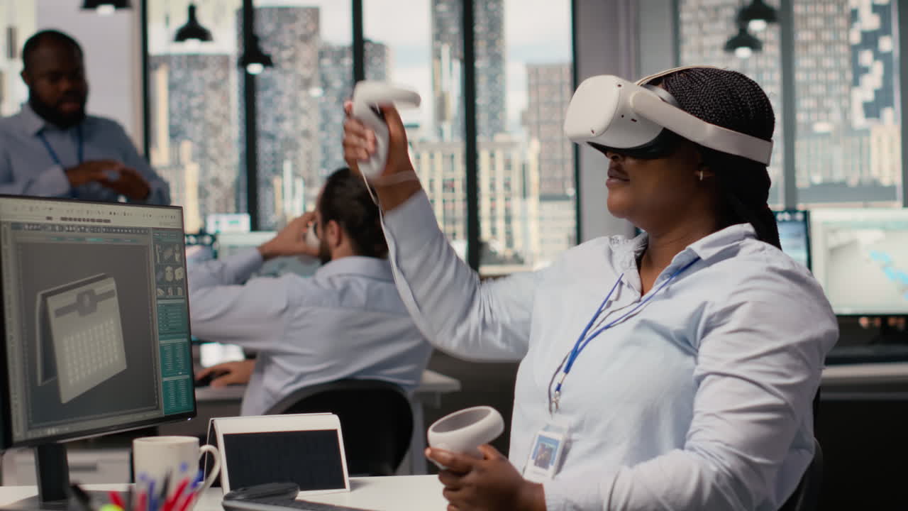 Engineer Using Virtual Reality Simulation To Develop Solar Device Prototype