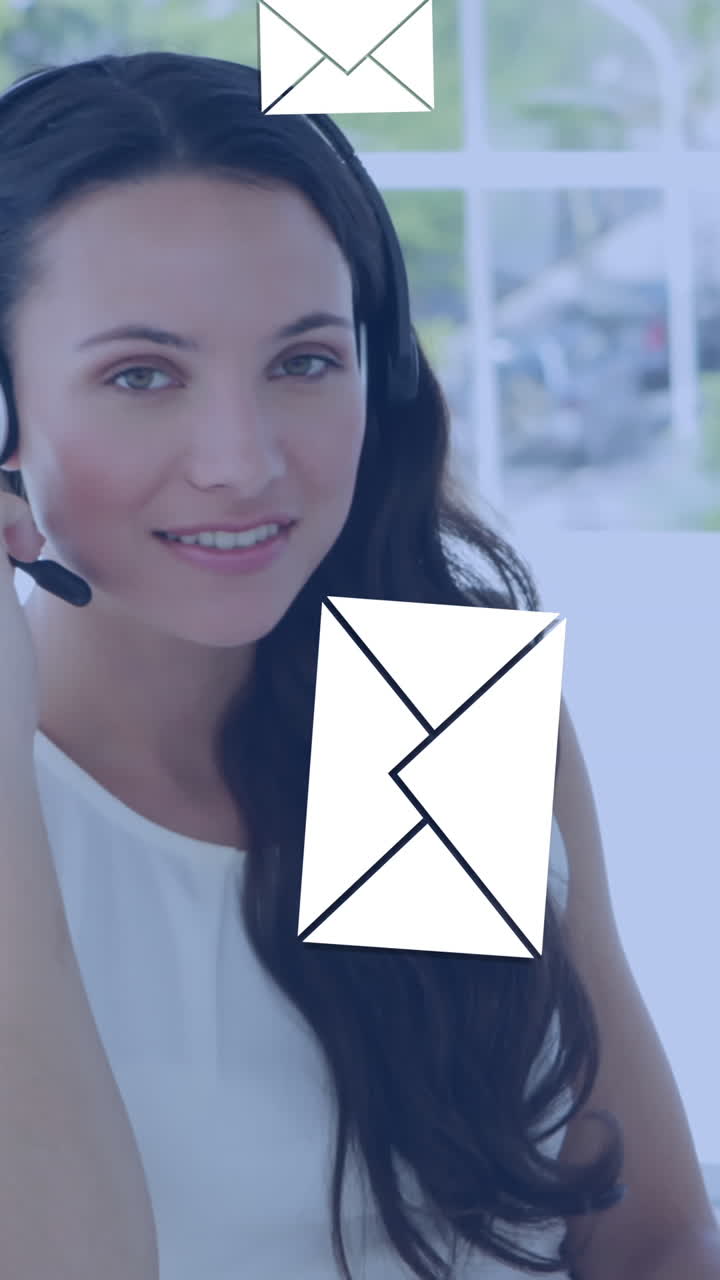 agente del centro de llamadas que recibe correos electrónicos 4k