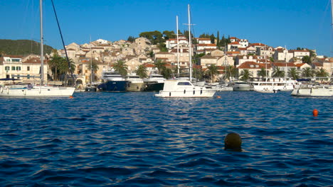 Panoramablick-Auf-Die-Stadt-Hvar-Auf-Der-Insel-Hvar-In-Kroatien