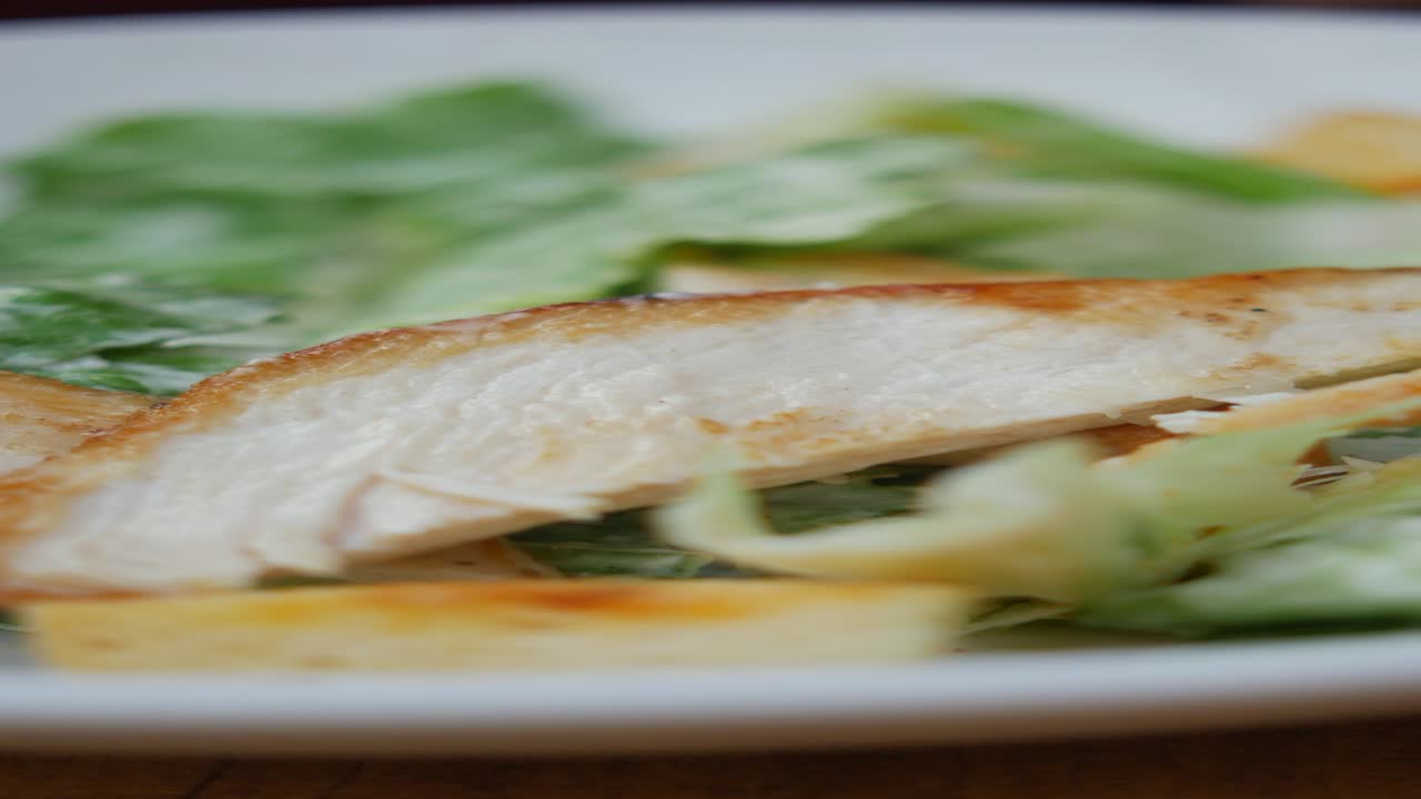 그릴 치킨 시저 러드